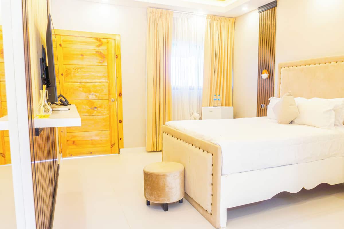 Chambre Standard, 1 grand lit | Coffres-forts dans les chambres