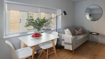 1 bedroom, Internet