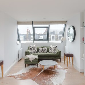 2 عدّة غرف نوم وخدمة الإنترنت