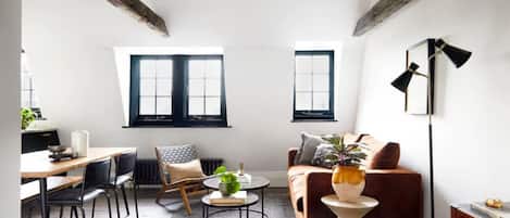 Apartment | 1 bedroom, desk, soundproofing, Internet