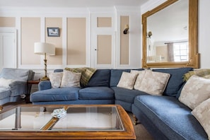 5 bedrooms, Internet - Spacious Homely Georgian Town House Central Bath (Bath)