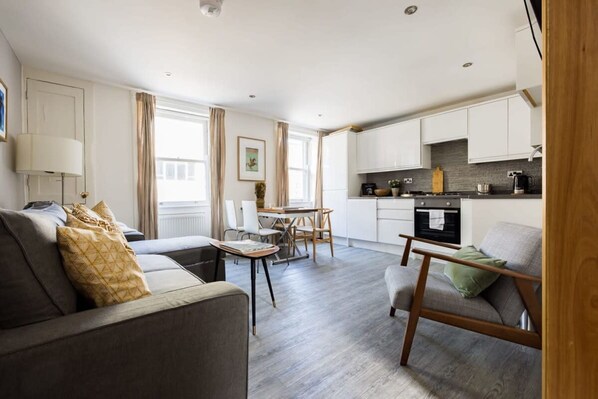 Apartment | 3 bedrooms, Internet - Modern Duplex Near Oxford Street (London)