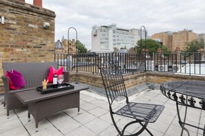 Apartment | 1 bedroom, Internet - Stylish Apartment With Private Rooftop in Covent Garden (London)