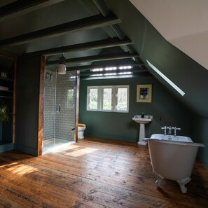 House | 6 bedrooms, Internet