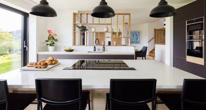 Stunning Home With Garden Panoramic Views