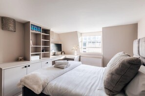 Apartment - Modern Stylish Central Bath Apartment (Bath)