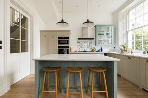 Apartment | 4 bedrooms, Internet - Elegant Primrose Hill Townhouse With Garden (London)