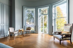 公寓 | 1 多间卧室、办公桌、熨斗/熨衣板、高速上网