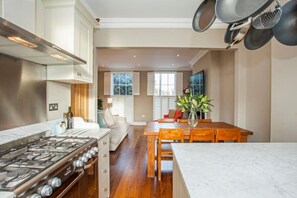 Ferienhaus | 2 Schlafzimmer, Internetzugang