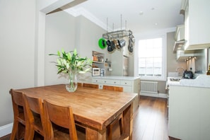 Ferienhaus | 2 Schlafzimmer, Internetzugang