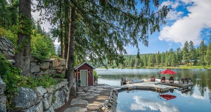 Beautiful Lake Cabin on Kelso Lake, Idaho! Close to Silverwood!