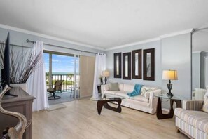 Apartamento | 2 dormitorios, escritorio, tabla de planchar con plancha y Internet
