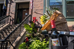 Vista frontal de la propiedad