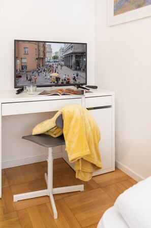 Room - Cozy and Bright Duplex Near City Center (Zagreb)