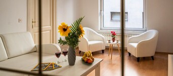 센터에 위치한 밝고 현대적인 1베드룸 아파트먼트