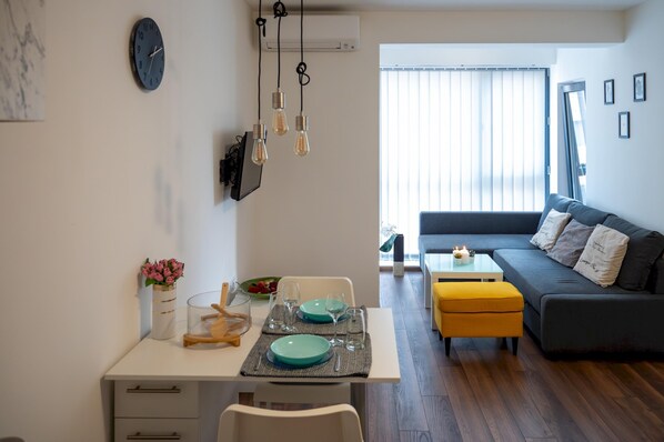 Apartment - Bright Studio in the City Center (Sofia)