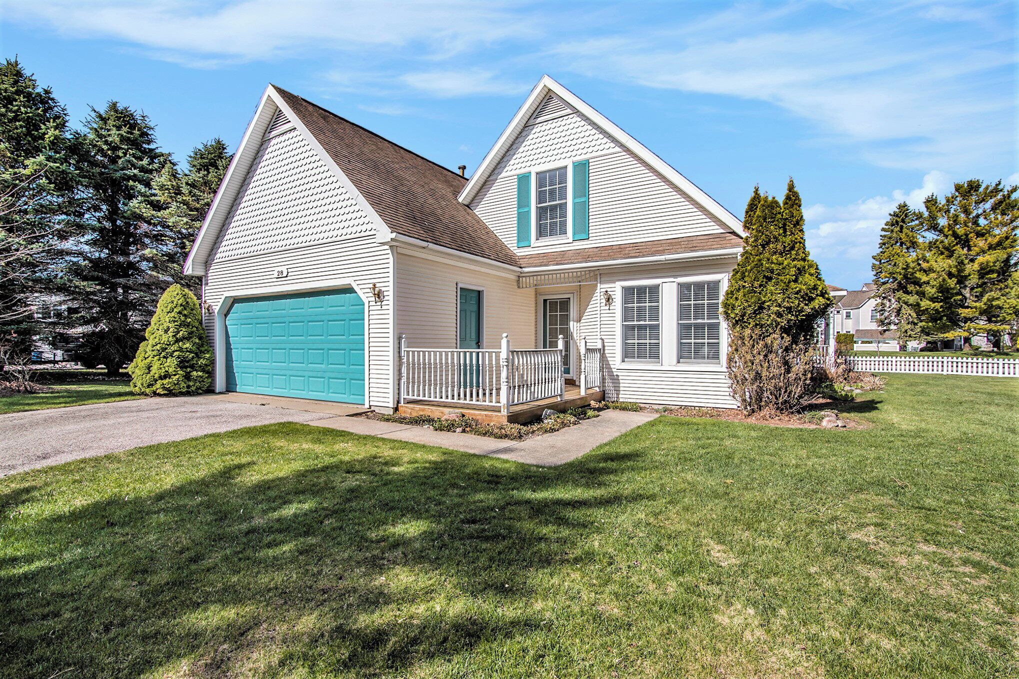 Standalone Harbor Village Cottage at Beach
