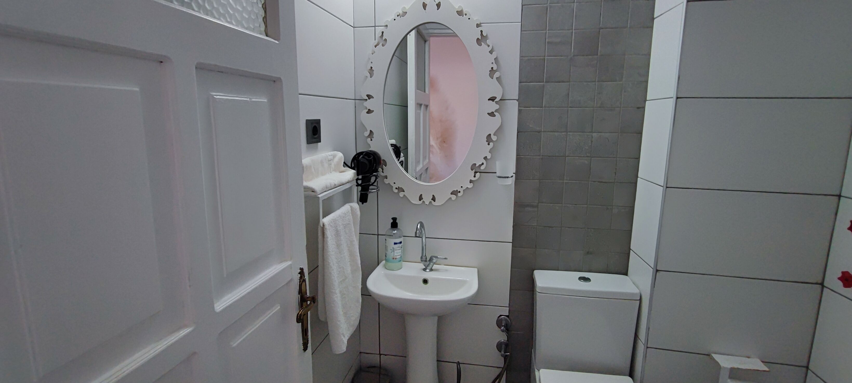 Standard Double Room | Bathroom