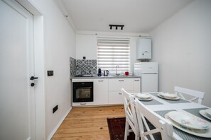 Apartment | 1 bedroom - Sunny 1bdr Apartment Near City Center (Sarajevo)