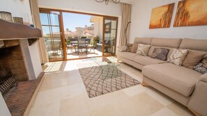 TV, fireplace, DVD player