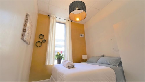 City Views Downtown Apt Walk Everywhere