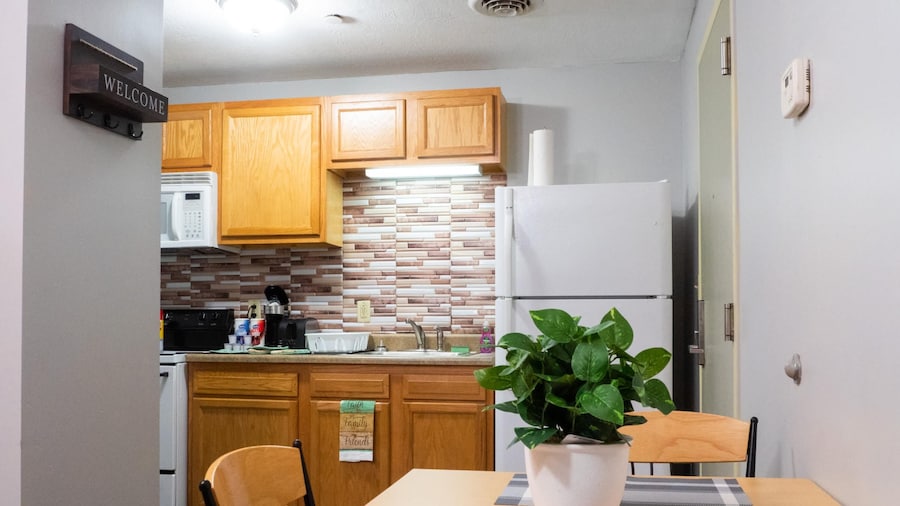 2 Bedroom 2 Bathroom The Heart of Pittsburgh