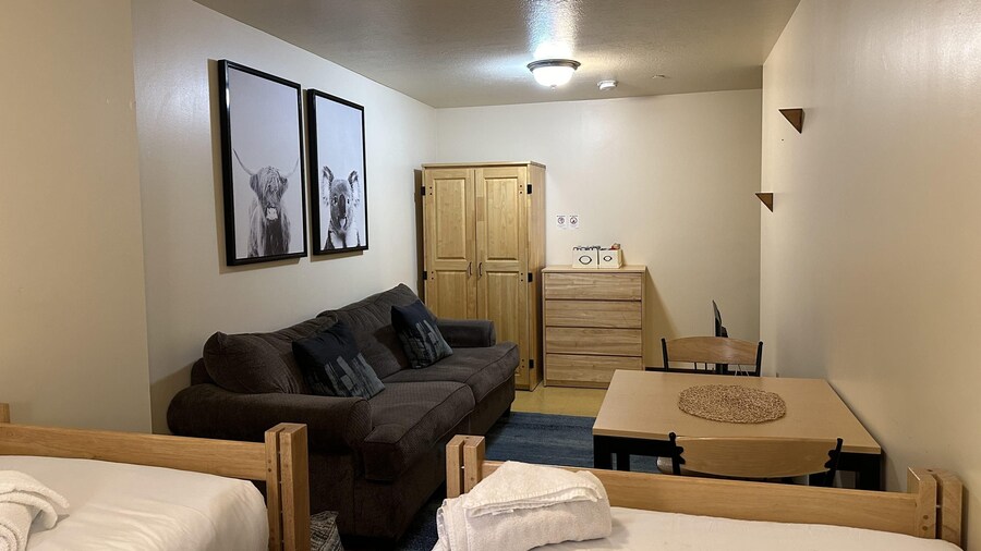 Cozy Convenient Downtown Apt Walk Everywhere