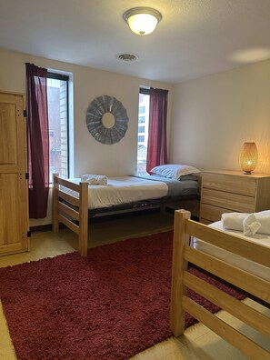 Apartment | 2 bedrooms - 2 Bedroom 2 Bath Heart of Downtown PGH (Pittsburgh)