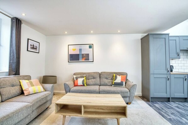 Smart TV - Motherby 7 · Town House close to River front - Pass the Keys (Lincoln)