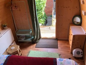 3 bedrooms, desk, iron/ironing board, free WiFi - Pass the Keys | Tor-View Glastonbury Home with pod & garden (Glastonbury)