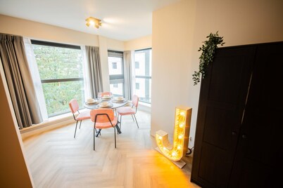 Joyful Serviced Studio Apartment -ks71-j