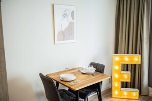Studio - Studio Serviced Apartments With View -prh14/15- (Rotterdam)