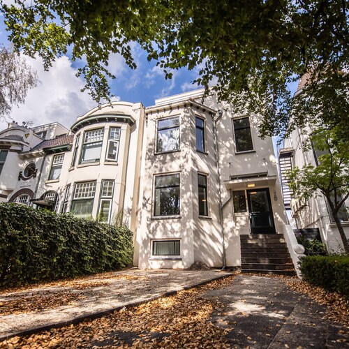 Souterrain 2BR Serviced Apartment