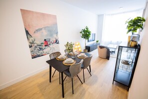 Apartment - Alphabet 1BR Serviced Apartment -nb304/306- (Rotterdam)