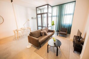 Studio | 2 bedrooms - Alphabet 2 BR Serviced Apartments -lh- (Rotterdam)