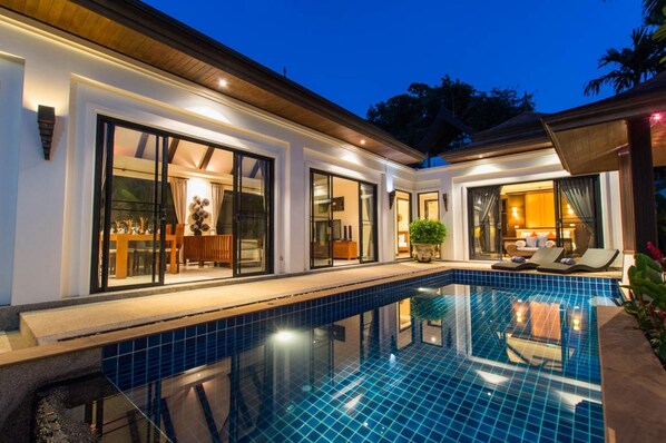 Villa, Smoking