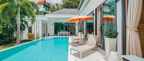 Villa, Smoking