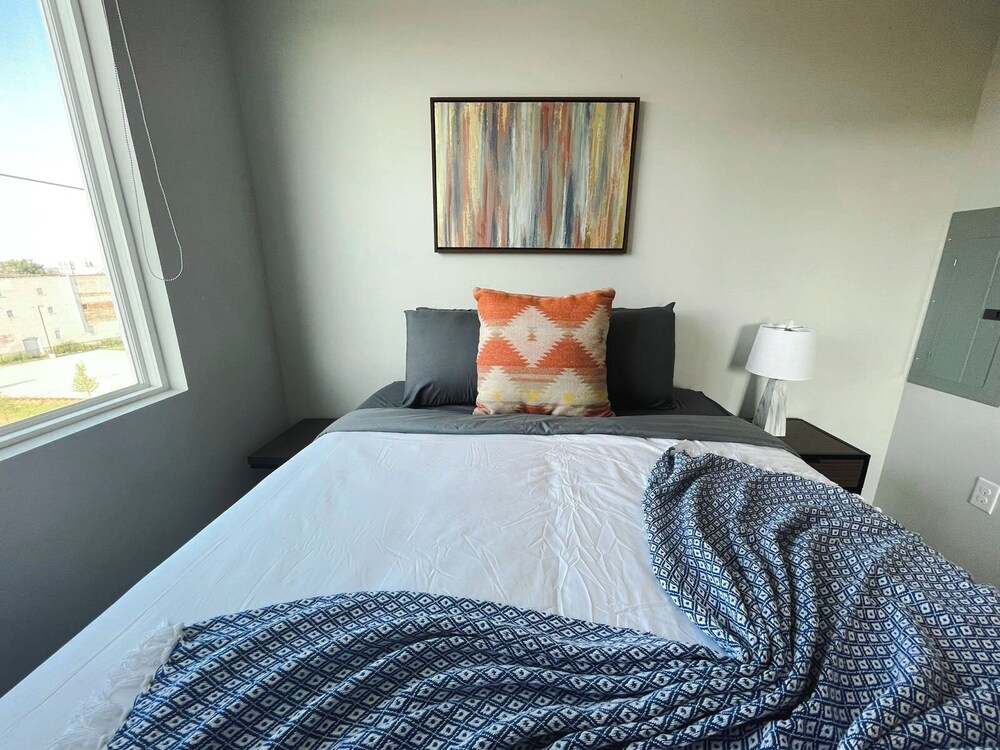 Sleepover Relaxing 1BD/1BA + Gym Downtown Omaha Omaha Vrbo