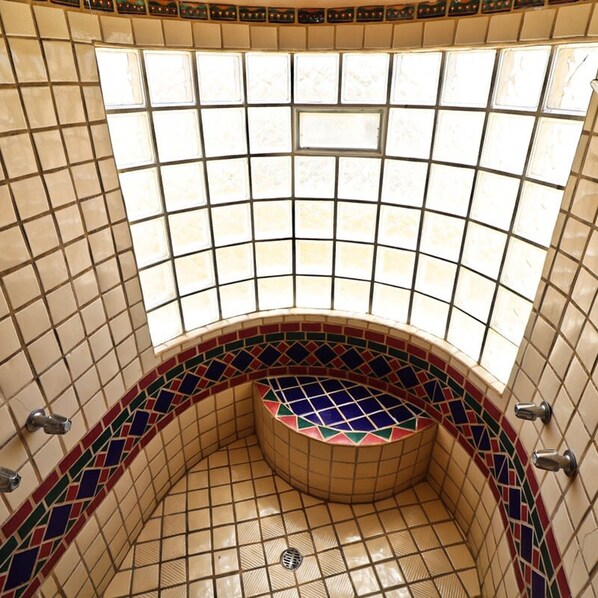 Hus | 4 soverom og internett