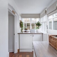 Casa | 3 quartos, escrivaninha, ferros/tábuas de passar roupa