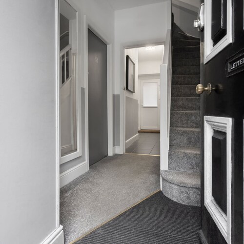 Windermere Central Hotel - Room 5