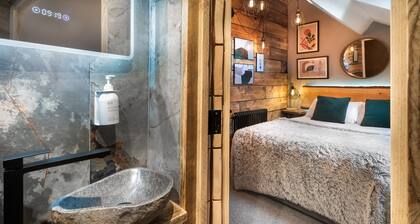 Windermere Central Hotel - Room 4