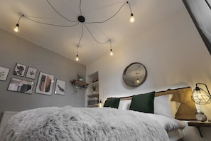 Apartment | 1 bedroom, Internet - Windermere Central Hotel - Room 6 (Windermere)