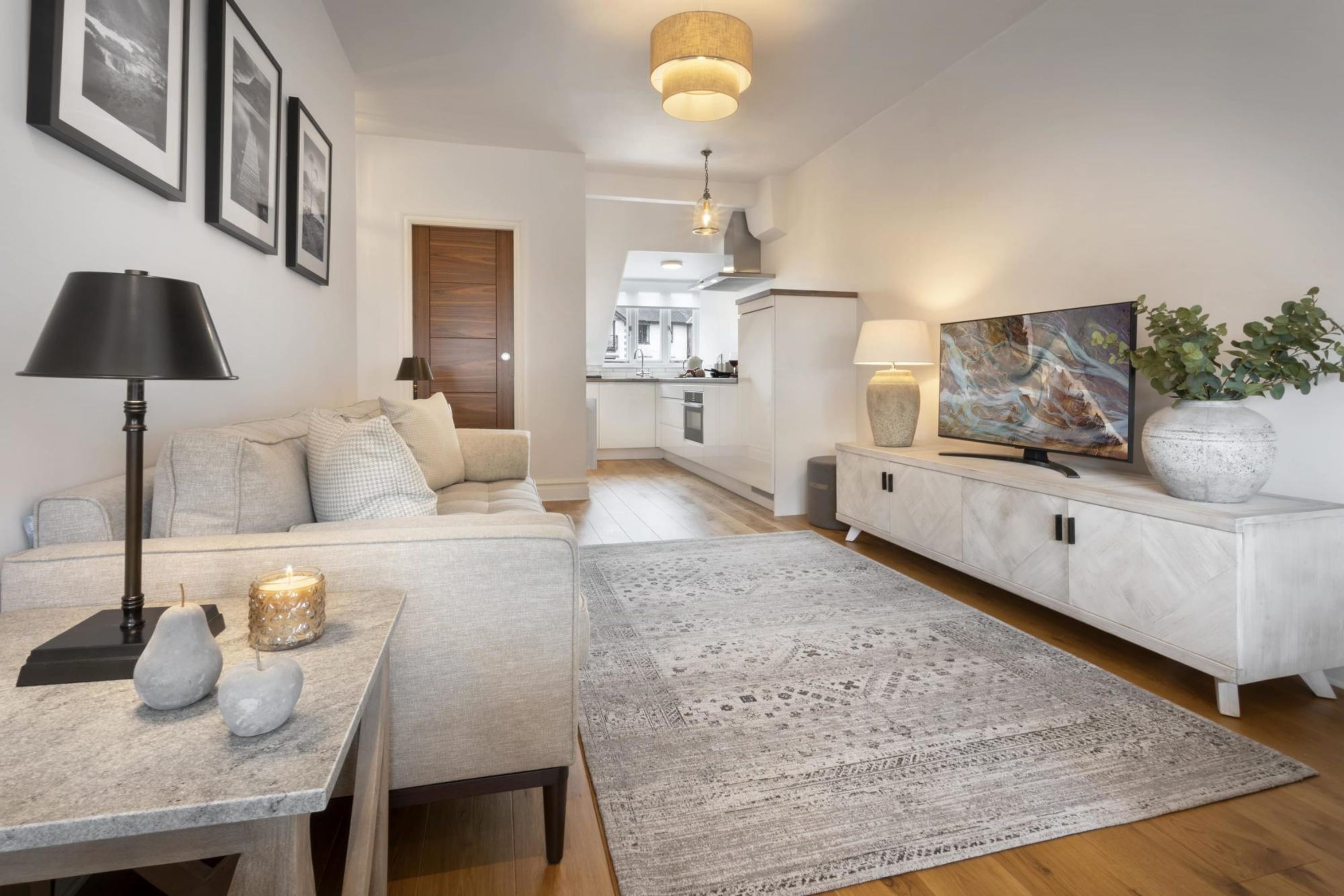 House | 1 bedroom, desk, iron/ironing board, Internet