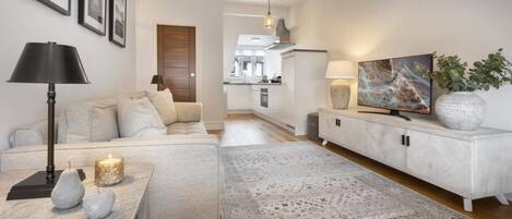 House | 1 bedroom, desk, iron/ironing board, Internet
