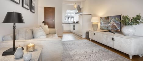 Casa | 1 habitación, escritorio, tabla de planchar con plancha y internet