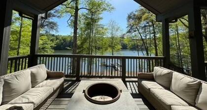 WKD Escape - Custom Waterfront Home! Perfect for multiple families!