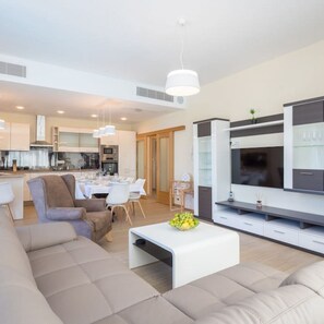 Villa, Smoking | 4 bedrooms