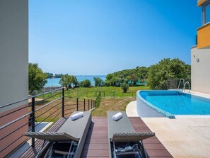 Villa, røyk | 3 soverom, skrivebord og lydisolert