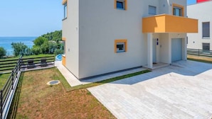 Rumah, Boleh Merokok